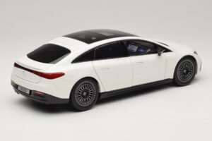 Mercedes EQS V297 Manufaktur Opalite White NZG 1:18 B66961049 Métal — image 3 sur 8