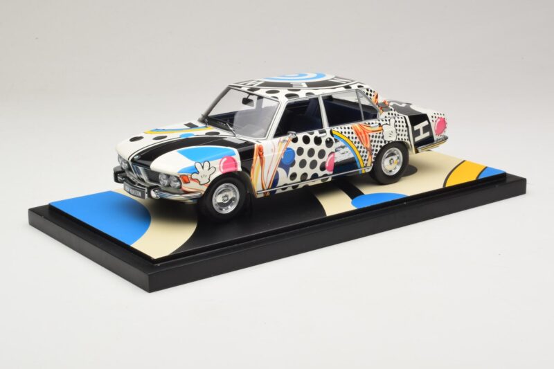 BMW 2500 E3 New Horizon Minichamps 1:18 155029204 Résine