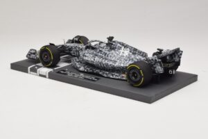 Alfa Romeo Orlen C42 R. Kubica Testing Barcelona 2022 Minichamps 1:18 117229988 Résine — image 5 sur 7