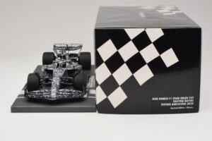 Alfa Romeo Orlen C42 V. Bottas Testing Barcelona 2022 Minichamps 1:18 117229977 Résine — image 6 sur 7