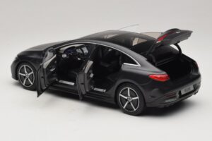 Mercedes EQE V295 Graphite Grey Magno NZG 1:18 B66961108 Métal — image 7 sur 8