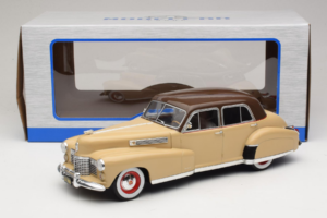 Cadillac Fleetwood Series 60 Special Beige MCG 1:18 MCG18656 Métal — image 6 sur 6