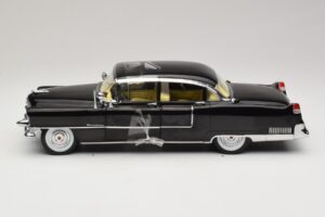 Cadillac Fleetwood Series 60 The Godfather Greenlight 1:18 12949 Métal — image 3 sur 6
