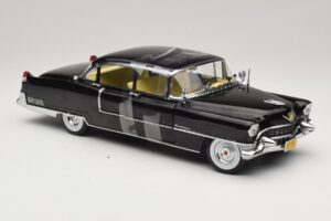 Cadillac Fleetwood Series 60 The Godfather Greenlight 1:18 12949 Métal — image 4 sur 6