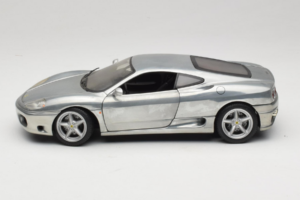 Ferrari 360 Modena Argent Chromé Hot Wheels 1:18 27774 Métal — image 4 sur 8