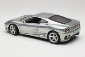 Ferrari 360 Modena Argent Chromé Hot Wheels 1:18 27774 Métal — image 7 sur 8