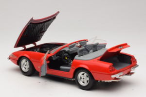 Ferrari 365 GTS/4 Spider Rouge Techno Giodi 1:18 40028-P1 Métal — image 5 sur 8