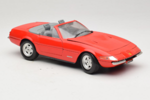 Ferrari 365 GTS/4 Spider Rouge Techno Giodi 1:18 40028-P1 Métal — image 6 sur 8