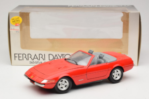 Ferrari 365 GTS/4 Spider Rouge Techno Giodi 1:18 40028-P1 Métal — image 8 sur 8