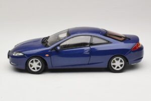 Ford Cougar Bleu Action 1:18 ACTION001 Métal — image 4 sur 8