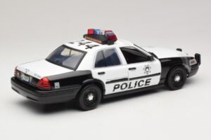 Ford Crown Victoria Police Interceptor The Hangover Movie Greenlight 1:18 12911 Métal — image 2 sur 6