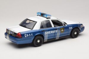 Ford Crown Victoria Police Interceptor The Walking Dead Greenlight 1:18 12957 Métal — image 2 sur 6