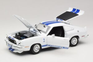 Ford Mustang II Cobra II Charlie's Angels Movie Greenlight 1:18 12880 Métal — image 2 sur 8