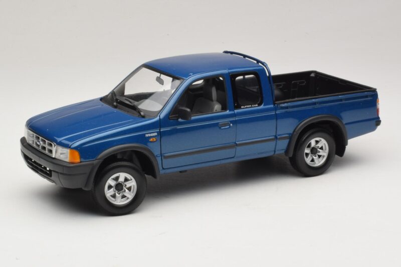 Ford Ranger Super Cab Bleu Action 1:18 ACTION002 Métal