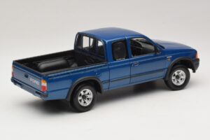 Ford Ranger Super Cab Bleu Action 1:18 ACTION002 Métal — image 3 sur 8
