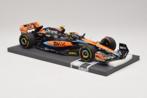 McLaren MCL60 #4 L. Norris Australian GP 2023 Minichamps 1:18 537232104 Résine — image 4 sur 7