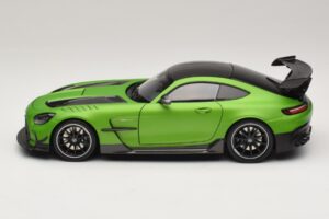 Mercedes AMG GT Black Series C190 Matt Green Metallic Minichamps 1:18 110032022 Métal — image 4 sur 8