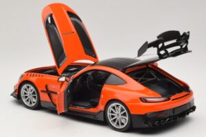 Mercedes AMG GT Black Series C190 Orange avec Jantes Argent Minichamps 1:18 110032024 Métal — image 5 sur 8