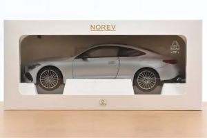 Mercedes CLE C236 Coupé Hightech Silver Norev 1:18 183939 Métal — image 2 sur 2
