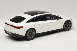 Mercedes EQS V297 Manufaktur Opalite White NZG 1:18 B66961049 Métal — image 3 sur 8