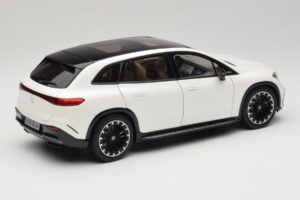 Mercedes EQS SUV X296 Manufaktur Diamond White NZG 1:18 B66960590 Métal — image 3 sur 8
