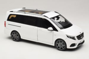 Mercedes V-Class W447 AMG Line Blanc Norev 1:18 183876 Métal — image 6 sur 8