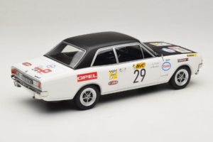Opel Commodore A #29 J-L. Clarr / J-P. Peyroux Tour de France Automobile 1971 MCG 1:18 MCG18562R Métal — image 2 sur 6