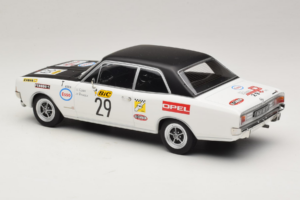 Opel Commodore A #29 J-L. Clarr / J-P. Peyroux Tour de France Automobile 1971 MCG 1:18 MCG18562R Métal — image 5 sur 6