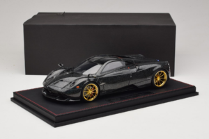 Pagani Huayra Starry Night Sky AB 1:18 REMC039 Résine — image 7 sur 7