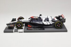 Scuderia AlphaTauri AT04 D. Ricciardo Hungarian GP 2023 Minichamps 1:18 117231203 Résine — image 3 sur 7