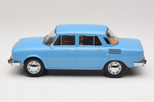 Skoda 100 LS Bleu Clair MCG 1:18 MCG18782 Métal — image 3 sur 6