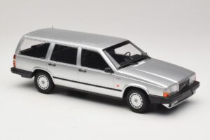 Volvo 740 GL Break Argent Minichamps 1:18 155171770 Métal — image 4 sur 6