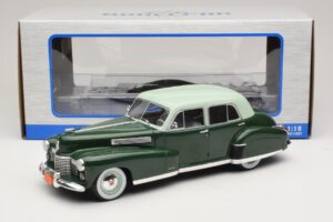 Cadillac Fleetwood Series 60 Special Vert MCG 1:18 MCG18657 Métal — image 6 sur 6