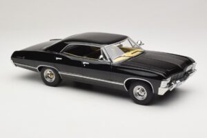 Chevrolet Impala Noir MCG 1:18 MCG181006 Métal — image 4 sur 6