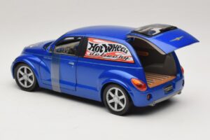 Chrysler PT Cruiser Livraison Bleu Hot Wheels 1:18 29616 Métal — image 4 sur 7