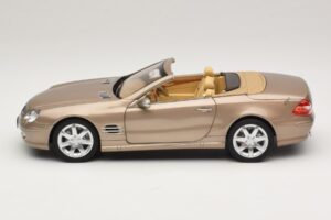 Mercedes SL500 R230 Travertine Beige Norev 1:18 183843 Métal — image 5 sur 9