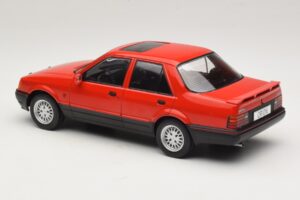 Ford Orion Mk2 1600E Rouge MCG 1:18 MCG18488 Métal — image 5 sur 6