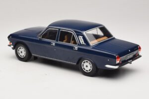 GAZ Volga GAZ-24-10 Bleu Foncé MCG 1:18 MCG18014 Métal — image 5 sur 6