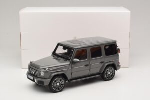 Mercedes G-Class W465 Classic Grey Norev 1:18 183035 Métal — image 6 sur 6