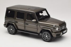 Mercedes G-Class W465 Indium Grey Norev 1:18 183036 Métal — image 4 sur 6