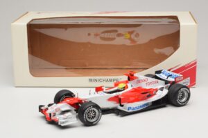 Panasonic Toyota Racing TF106 #12 R. Schumacher 2006 Minichamps 1:18 AM59557K Métal — image 7 sur 7