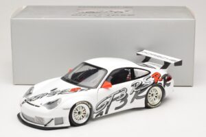 Porsche 911 996 GT3 RSR Blanc 2005 Minichamps 1:18 WAP02160215 Métal — image 8 sur 8