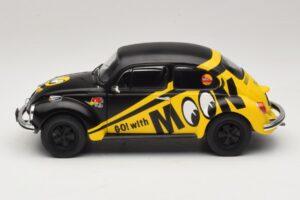 Volkswagen Beetle 1303 Go with Moon Solido 1:18 S1800519 Métal — image 4 sur 8