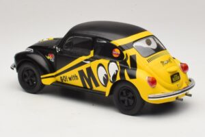 Volkswagen Beetle 1303 Go with Moon Solido 1:18 S1800519 Métal — image 7 sur 8