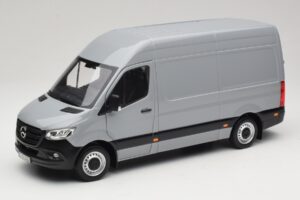 Mercedes Sprinter Gris Norev 1:18 Mercedes Sprinter Gris Norev 1:18 183042 Métal