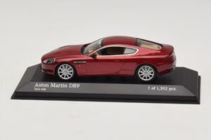 Aston Martin DB9 Rouge Métallisé Minichamps 1:43 400137340 Métal