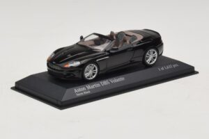 Aston Martin DBS Volante Noir Métallisé Minichamps 1:43 400137930 Métal — image 2 sur 4