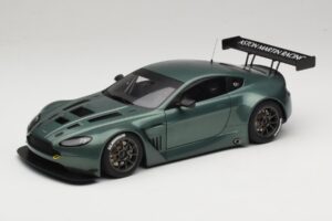 Aston Martin V12 Vantage GT3 Vert AUTOart 1:18 81306 Métal
