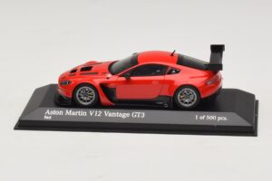 Aston Martin V12 Vantage GT3 Rouge Minichamps 1:43 4371121392 Métal