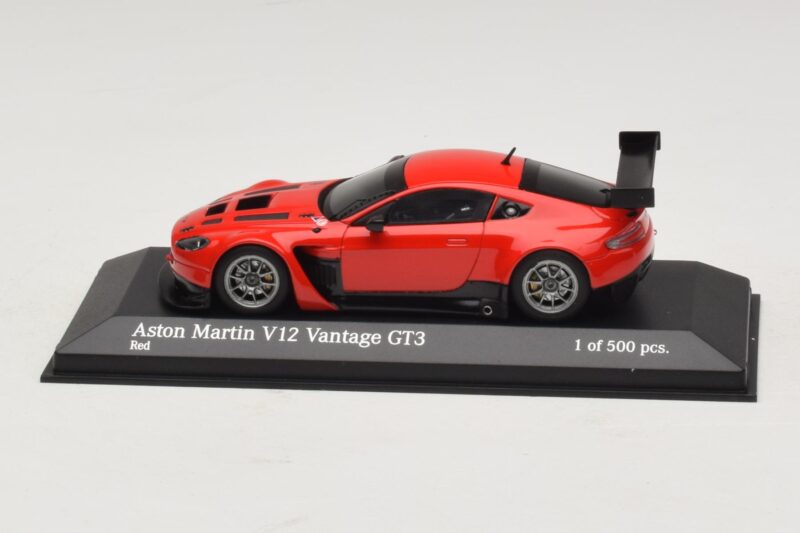 Aston Martin V12 Vantage GT3 Rouge Minichamps 1:43 4371121392 Métal